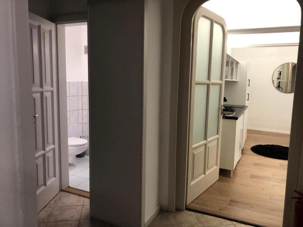 Oliver Budget * Budapest